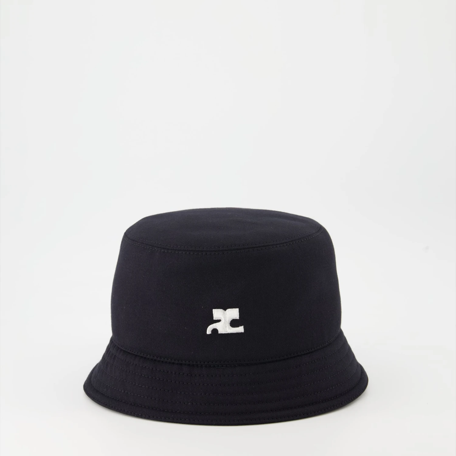 COURREGES Classic Bob 1 COURREGES Classic Bob