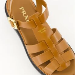 Prada Sandales En Cuir -Fashion Clothing Store 02f3757aff52028c18d3550ec9896cc7