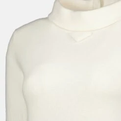 Prada Robe En Laine -Fashion Clothing Store 0e8c5ad5ea98223de03f0aa3993983da