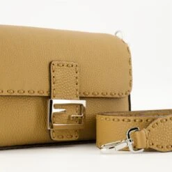 FENDI Sac Baguette -Fashion Clothing Store 32b23de3369c0e9ea5c50ecf79d85457