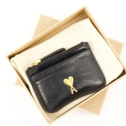 Porte- Cartes Paris Paris -Fashion Clothing Store 6f84355c0bed987370b63860ac56cd89