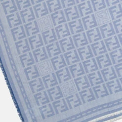 FENDI Châle FF -Fashion Clothing Store 8a3810c2292de35a850ad1388aace94a