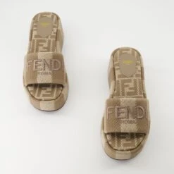 Sandales Fendi Sunshine -Fashion Clothing Store 8c5ad0483c481ef4ee49098c960ce493