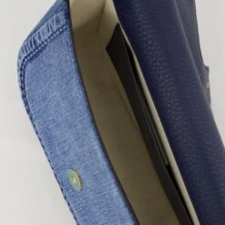 Valentino Garavani Sac VLogo En Denim -Fashion Clothing Store b8559ceed45995e99aa8fb85d3d45d30