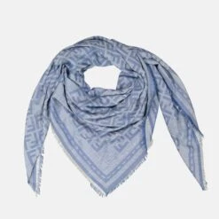 FENDI Châle FF -Fashion Clothing Store c54d4f9acfc332a39bc4ddc16bbcc824