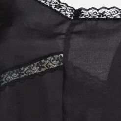 Top à Dentelle -Fashion Clothing Store c7b880c319cafb83f35c693b998506ed