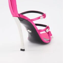 Versace Pin-Point Pumps -Fashion Clothing Store sandales pin point c88d2e93 87d2 4ea3 be92 49cb602cea86